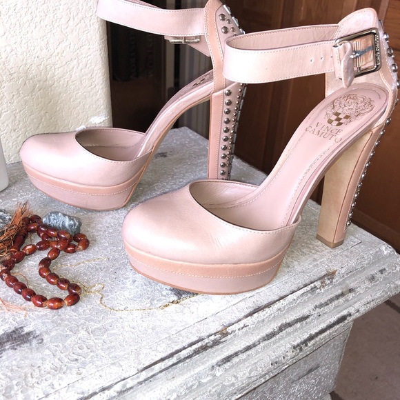 Vince Camuto Croissant Bellini - Picture 3 of 7